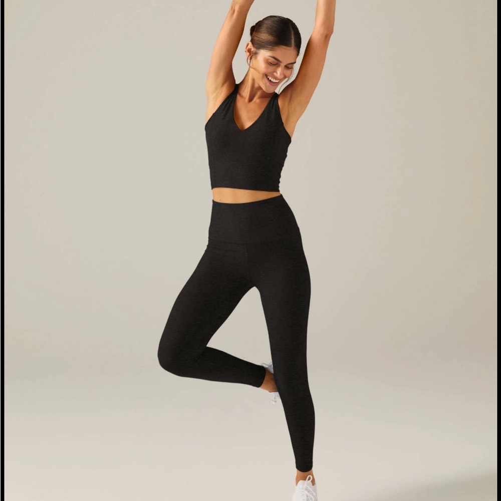 Beyond Yoga Spacedye Always On Cropped Tank Top- black